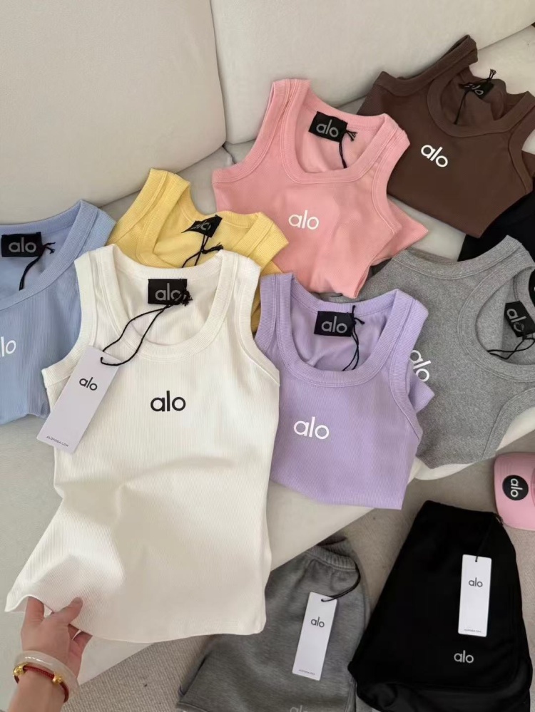 کراپ تاپ اسپرت زنانه الو یوگا Alo Yoga